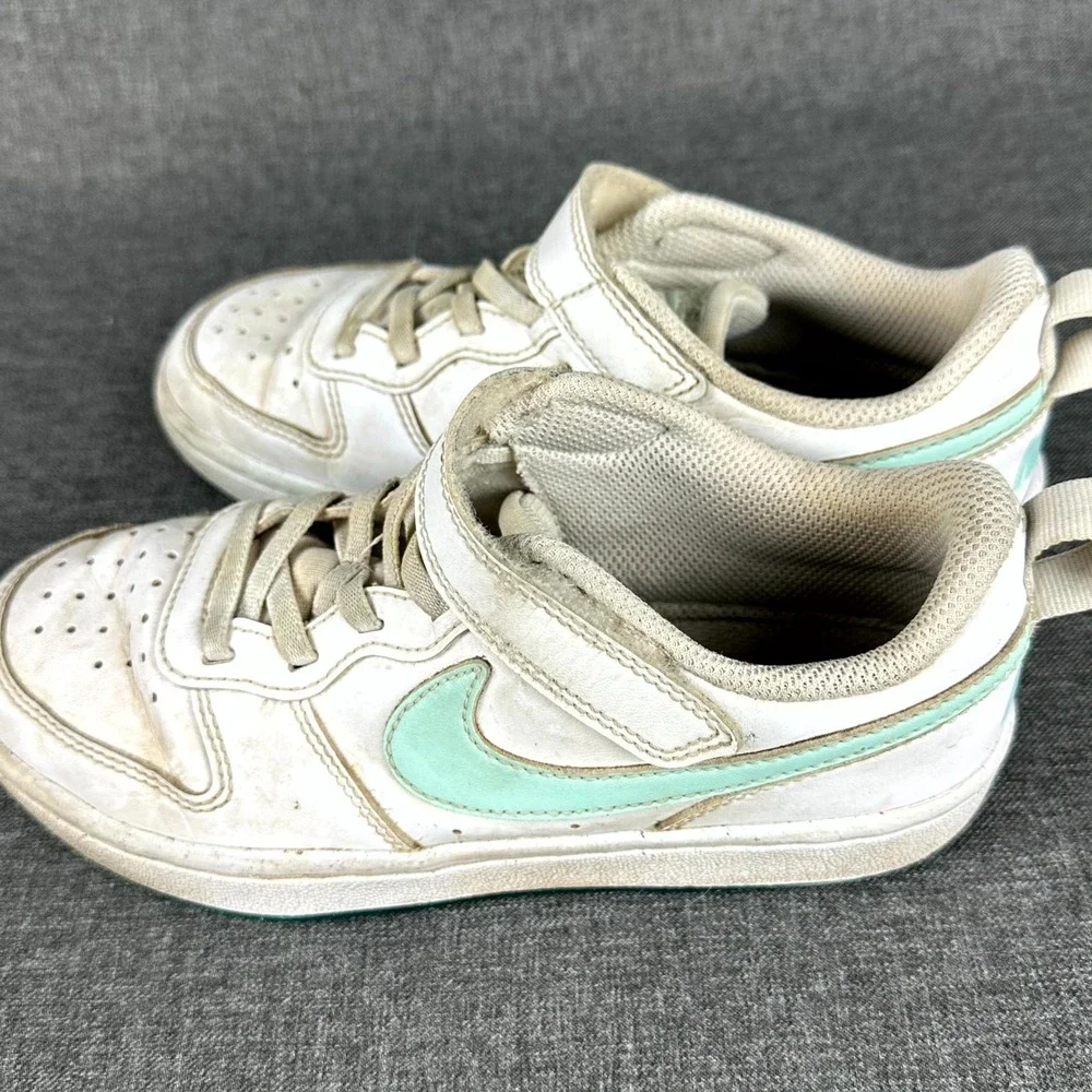 Nike Court Borough Low Sneaker Kids US 13.5C White Green Leather Lifestyle Shoes